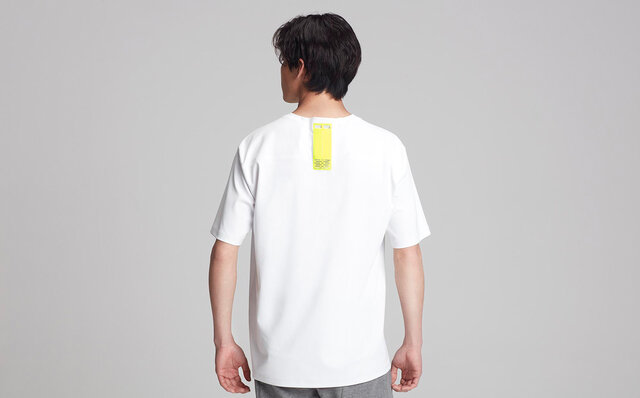 体感温度を調節しながら、ファッションもゴルフも楽しむ。ウェアラブルサーモデバイス「レオン ポケット」に新型が登場｜SONY