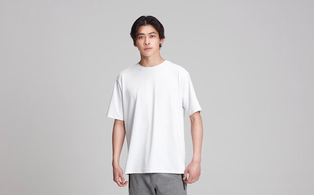 体感温度を調節しながら、ファッションもゴルフも楽しむ。ウェアラブルサーモデバイス「レオン ポケット」に新型が登場｜SONY