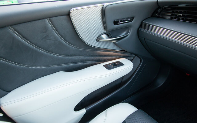 マイチェンでいいところがうまく伸ばされた──新型レクサスLS500hに試乗 ｜LEXUS