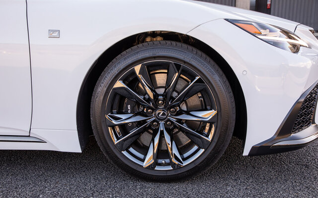 マイチェンでいいところがうまく伸ばされた──新型レクサスLS500hに試乗 ｜LEXUS