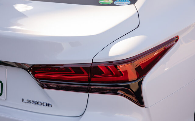 マイチェンでいいところがうまく伸ばされた──新型レクサスLS500hに試乗 ｜LEXUS