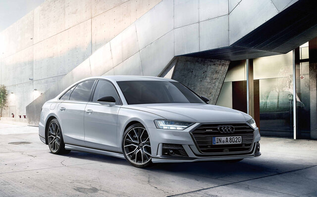アウディからドライバーズカー、GTカーとしての特徴にフォーカスしたA8限定モデルが登場｜Audi