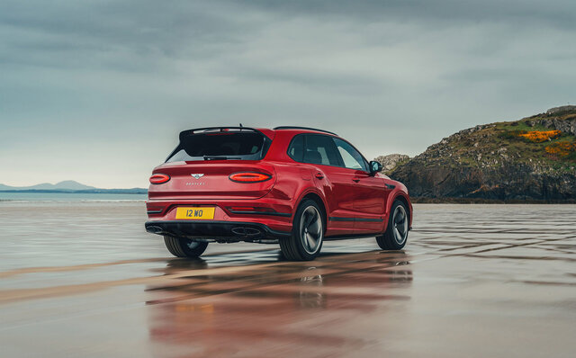 ベントレー、パフォーマンスを強化したベンテイガ初の“S”モデルを発表｜Bentley