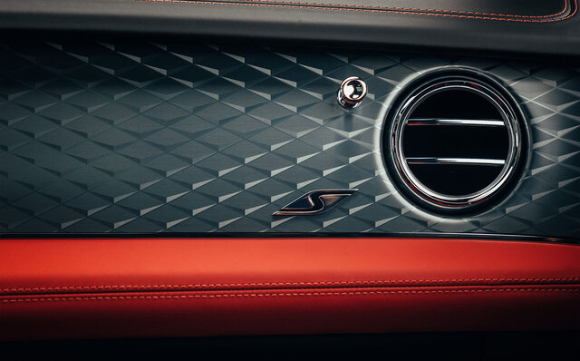 ベントレー、パフォーマンスを強化したベンテイガ初の“S”モデルを発表｜Bentley