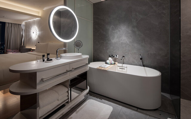 大阪・高層・ステイケーション　心斎橋・W大阪｜TRAVEL