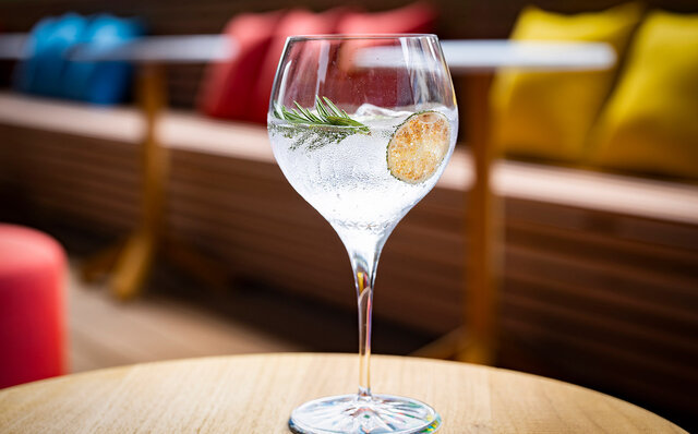 大阪・高層・ステイケーション　心斎橋・W大阪｜TRAVEL