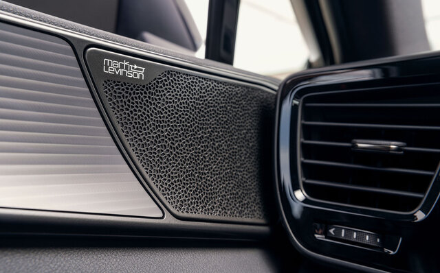 レクサス、新型NXをワールドプレミア｜LEXUS