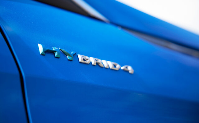 電動化時代の会心作だった──プジョー3008 ハイブリッド4に試乗｜PEUGEOT