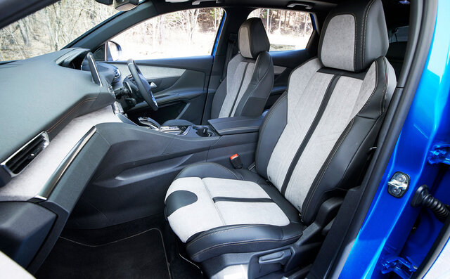 電動化時代の会心作だった──プジョー3008 ハイブリッド4に試乗｜PEUGEOT