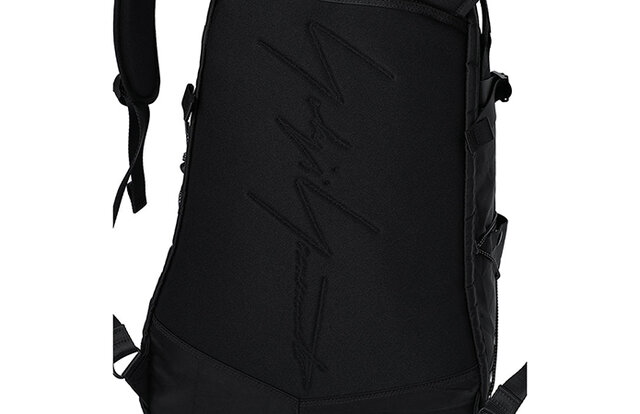 「ヨウジヤマモト」×「ポーター」第2弾は、“シワ”をデザインした高密度ナイロンツイル生地を採用｜YOHJI YAMAMOTO×PORTER