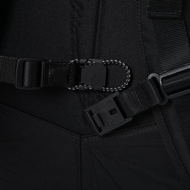 「ヨウジヤマモト」×「ポーター」第2弾は、“シワ”をデザインした高密度ナイロンツイル生地を採用｜YOHJI YAMAMOTO×PORTER