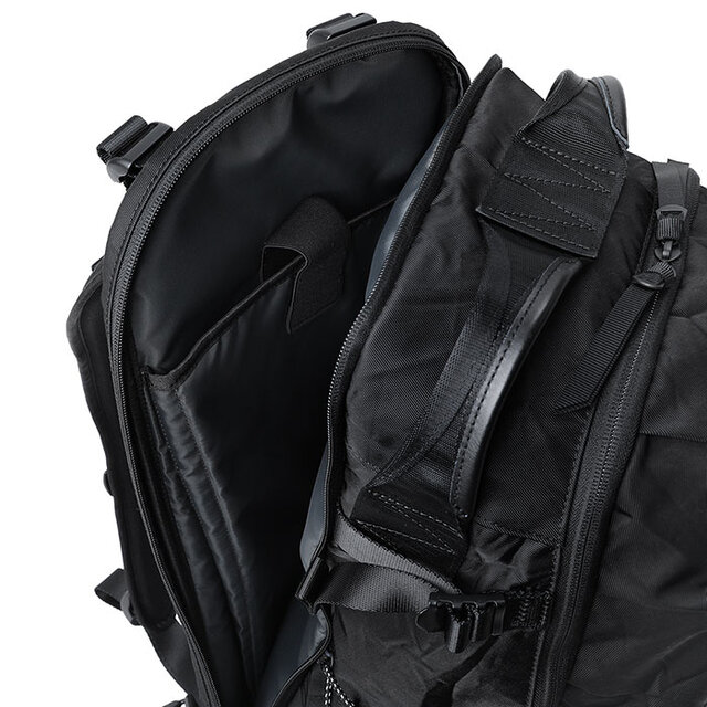 「ヨウジヤマモト」×「ポーター」第2弾は、“シワ”をデザインした高密度ナイロンツイル生地を採用｜YOHJI YAMAMOTO×PORTER