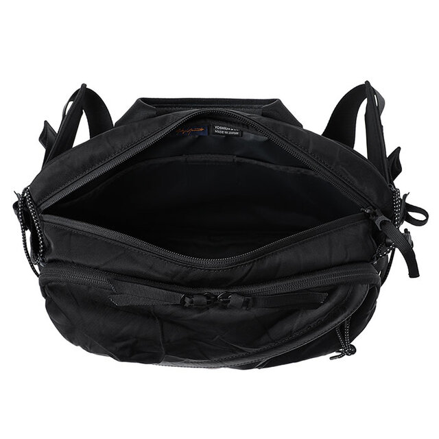 「ヨウジヤマモト」×「ポーター」第2弾は、“シワ”をデザインした高密度ナイロンツイル生地を採用｜YOHJI YAMAMOTO×PORTER