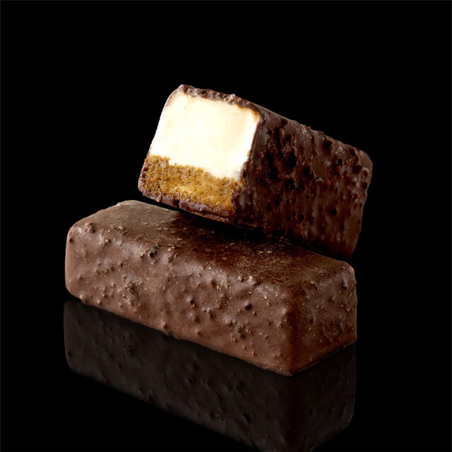 フレーバーはナッツやフルーツをふんだんに使用した4種類。イタリア生まれの新食感アイスデザート|BVLGARI IL CIOCCOLATO フレーバーはナッツやフルーツをふんだんに使用した4種類。イタリア生まれの新食感アイスデザート|BVLGARI IL CIOCCOLATO