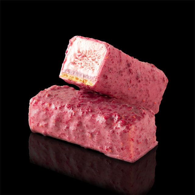 フレーバーはナッツやフルーツをふんだんに使用した4種類。イタリア生まれの新食感アイスデザート|BVLGARI IL CIOCCOLATO フレーバーはナッツやフルーツをふんだんに使用した4種類。イタリア生まれの新食感アイスデザート|BVLGARI IL CIOCCOLATO