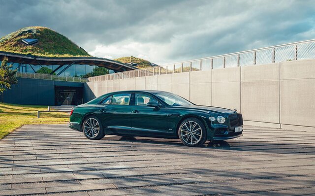ベントレー フライングスパーにハイブリッドモデル登場|Bentley ベントレー フライングスパーにハイブリッドモデル登場|Bentley