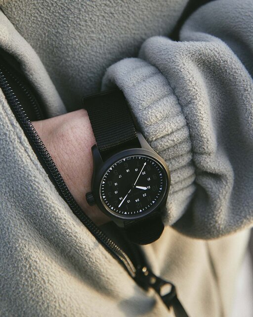 300本限定「カーキ フィールド オート N.HOOLYWOOD スペシャルエディション 2021」｜HAMILTON