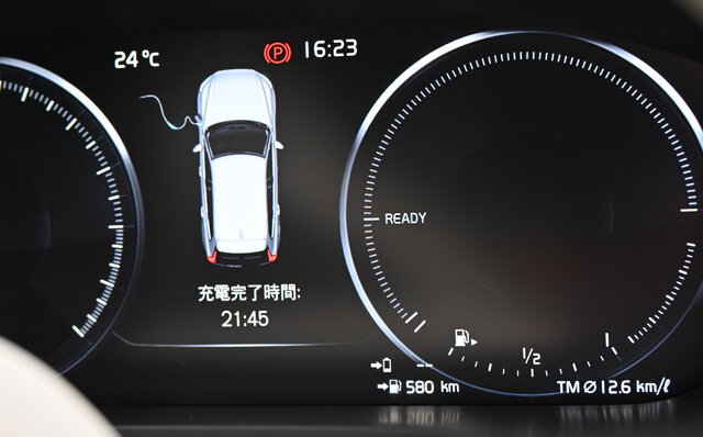 ボルボXC60×ひらまつ御代田は、理想のマリアージュ|VOLVO ボルボXC60×ひらまつ御代田は、理想のマリアージュ|VOLVO