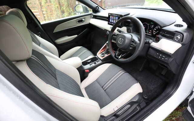 ライバルに差をつけた上質な走りと装備──ホンダ新型「ヴェゼル」に試乗|HONDA ライバルに差をつけた上質な走りと装備──ホンダ新型「ヴェゼル」に試乗|HONDA