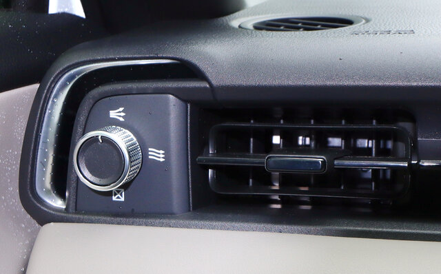 ライバルに差をつけた上質な走りと装備──ホンダ新型「ヴェゼル」に試乗|HONDA ライバルに差をつけた上質な走りと装備──ホンダ新型「ヴェゼル」に試乗|HONDA