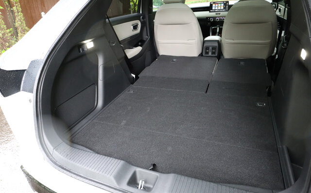 ライバルに差をつけた上質な走りと装備──ホンダ新型「ヴェゼル」に試乗|HONDA ライバルに差をつけた上質な走りと装備──ホンダ新型「ヴェゼル」に試乗|HONDA