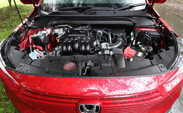 ライバルに差をつけた上質な走りと装備──ホンダ新型「ヴェゼル」に試乗｜HONDA