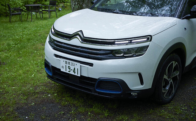 マジックカーペット・ライドは電動化でも健在──シトロエンC5エアクロスPHEVに試乗|Citroën マジックカーペット・ライドは電動化でも健在──シトロエンC5エアクロスPHEVに試乗|Citroën