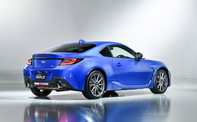 フルモデルチェンジを受けた新型スバルBRZが発表｜SUBARU