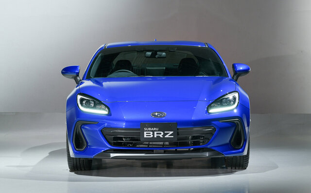 フルモデルチェンジを受けた新型スバルBRZが発表｜SUBARU