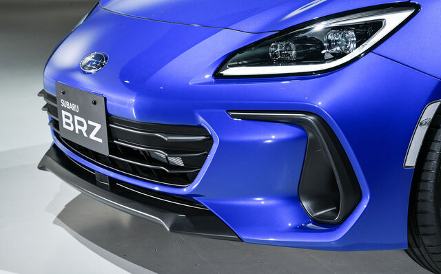フルモデルチェンジを受けた新型スバルBRZが発表｜SUBARU