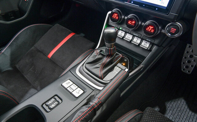 フルモデルチェンジを受けた新型スバルBRZが発表｜SUBARU