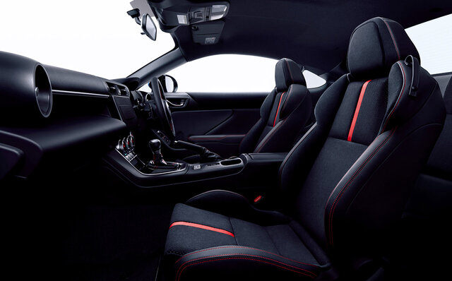 フルモデルチェンジを受けた新型スバルBRZが発表｜SUBARU