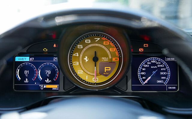 例え50km/hでも十分楽しい──フェラーリポルトフィーノMに試乗｜Ferrari