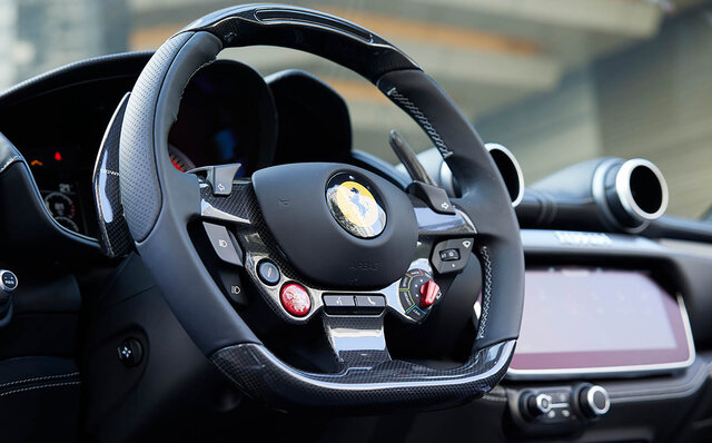 例え50km/hでも十分楽しい──フェラーリポルトフィーノMに試乗｜Ferrari