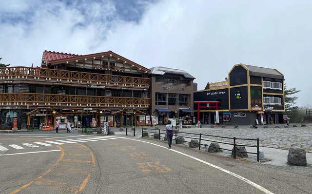 富士登山の第一人者と一緒に登頂する格別体験。「グラマラス富士登山」のススメ｜TRAVEL
