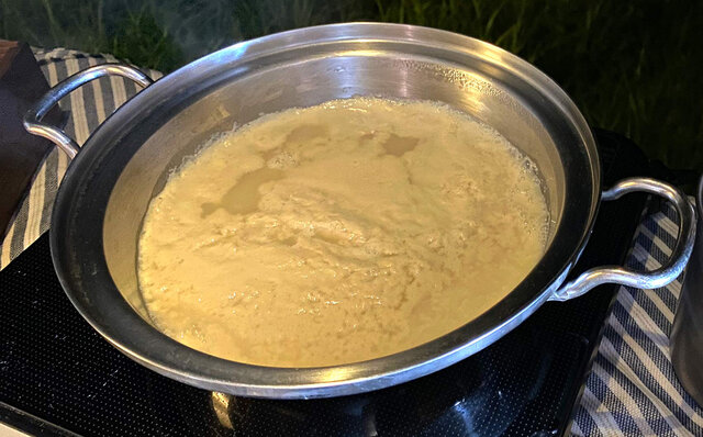 富士登山の第一人者と一緒に登頂する格別体験。「グラマラス富士登山」のススメ｜TRAVEL