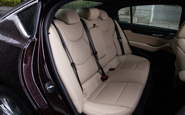 ドイツの競合よりバリューフォーマネー感が高い──キャデラックCT5に試乗｜Cadillac