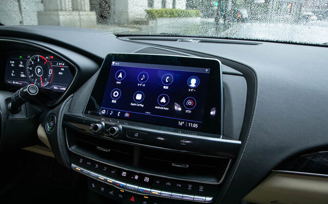 ドイツの競合よりバリューフォーマネー感が高い──キャデラックCT5に試乗｜Cadillac