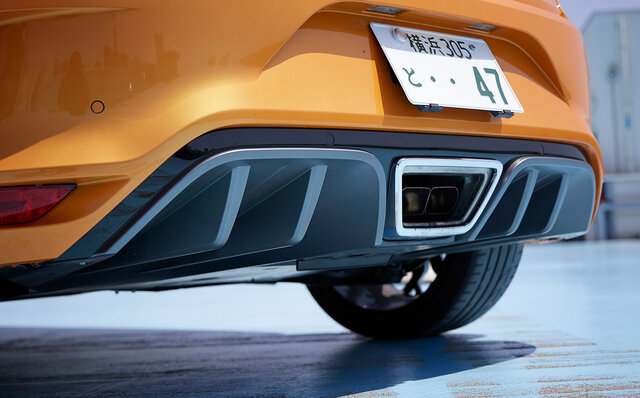 まさに円熟の域にある究極のハンドリングマシン──ルノー メガーヌR.S. に試乗｜Renault