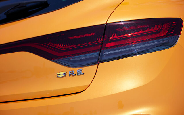 まさに円熟の域にある究極のハンドリングマシン──ルノー メガーヌR.S. に試乗｜Renault