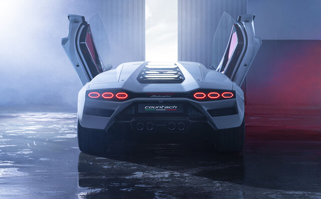 ランボルギーニ、カウンタック50周年を記念した新型「カウンタックLPI 800-4」発表|Lamborghini ランボルギーニ、カウンタック50周年を記念した新型「カウンタックLPI 800-4」発表|Lamborghini