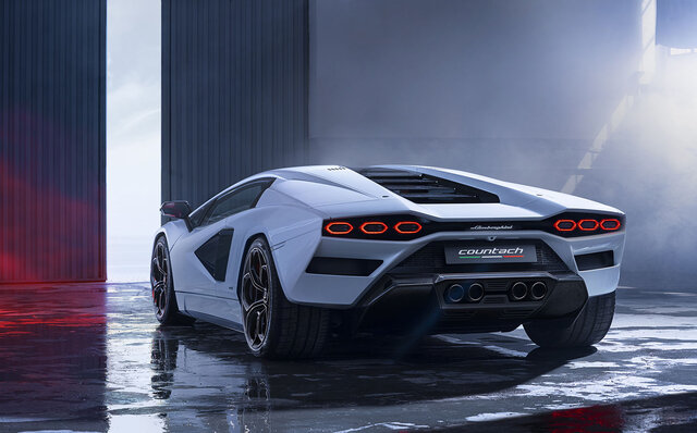ランボルギーニ、カウンタック50周年を記念した新型「カウンタックLPI 800-4」発表|Lamborghini ランボルギーニ、カウンタック50周年を記念した新型「カウンタックLPI 800-4」発表|Lamborghini