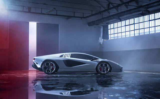 ランボルギーニ、カウンタック50周年を記念した新型「カウンタックLPI 800-4」発表|Lamborghini ランボルギーニ、カウンタック50周年を記念した新型「カウンタックLPI 800-4」発表|Lamborghini