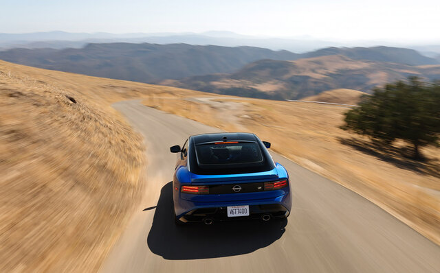 日産、新型スポーツカー「Z」を発表──歴代モデルと同様に「手が届くスポーツカー」として進化｜日産