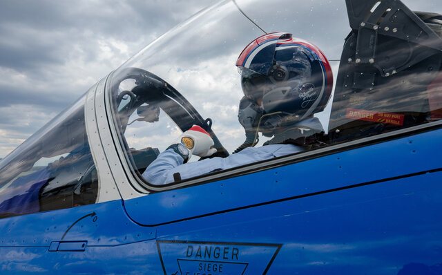 数量限定500本。新作「BR 03-94 PATROUILLE DE FRANCE」|Bell & Ross 数量限定500本。新作「BR 03-94 PATROUILLE DE FRANCE」|Bell & Ross
