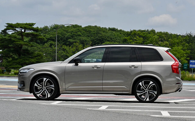 ボルボのフラッグシップSUV「XC-90」でロングドライブへ|VOLVO ボルボのフラッグシップSUV「XC-90」でロングドライブへ|VOLVO