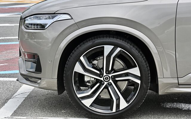 ボルボのフラッグシップSUV「XC-90」でロングドライブへ|VOLVO ボルボのフラッグシップSUV「XC-90」でロングドライブへ|VOLVO