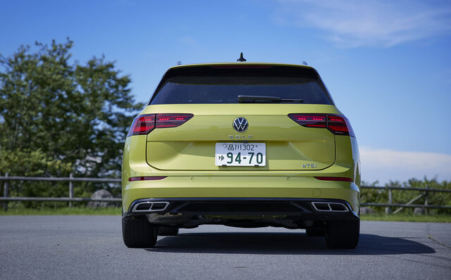 操縦性と万能性が向上した──新型フォルクスワーゲン ゴルフ バリアントに試乗｜Volkswagen