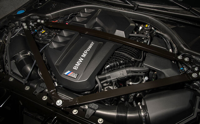 BMWから4WD仕様のM3セダン/M4クーペ登場｜BMW