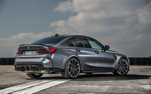 BMWから4WD仕様のM3セダン/M4クーペ登場｜BMW